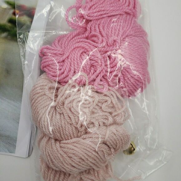 Christmas Cats Crochet Kit Holiday Animal Plush Gnome Hats Acrylic Yarn Medium - Picture 7 of 16